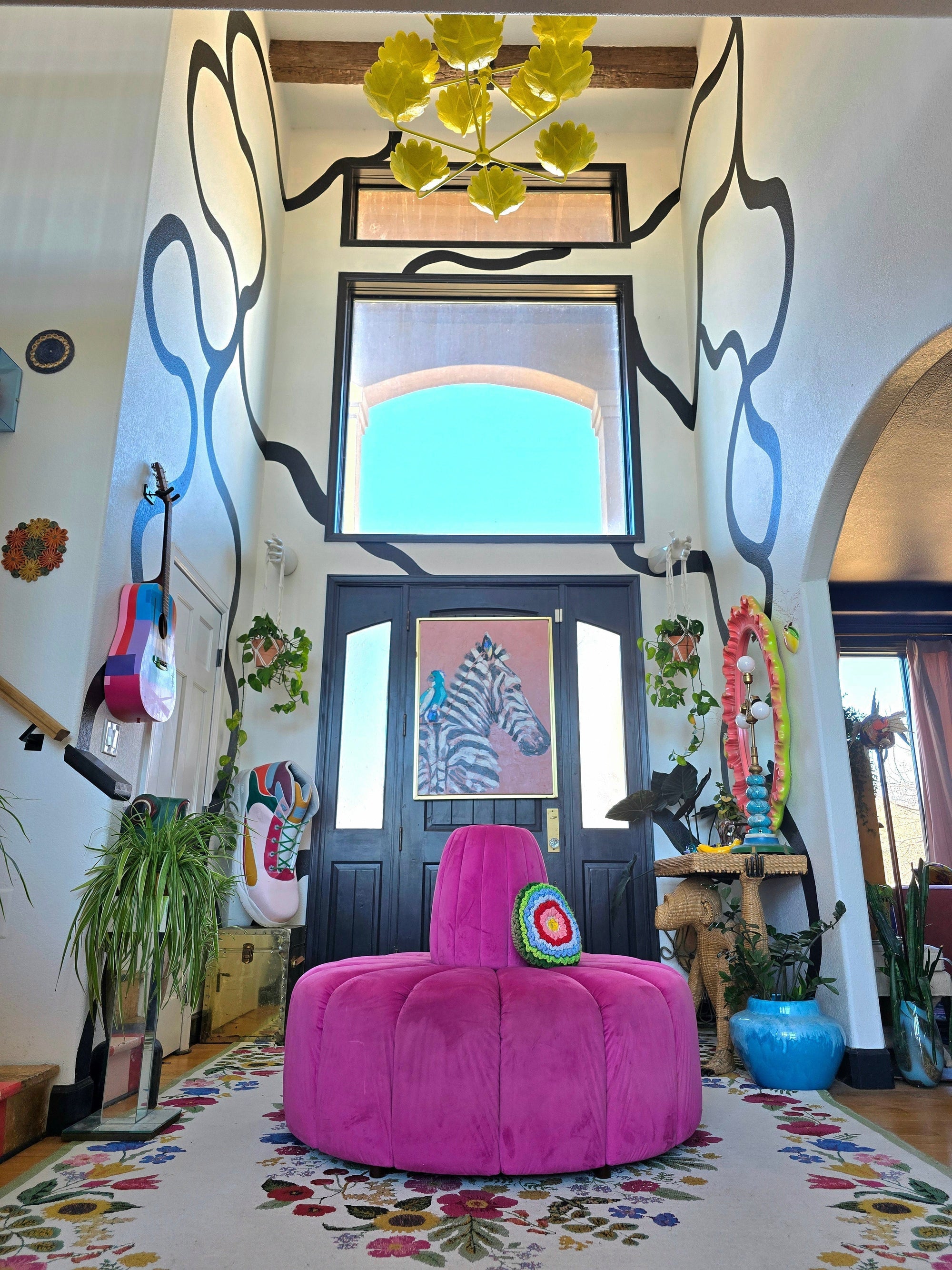 An Eclectic Home Tour | A mix of DIY and vintage pieces create this maximalist dream home!