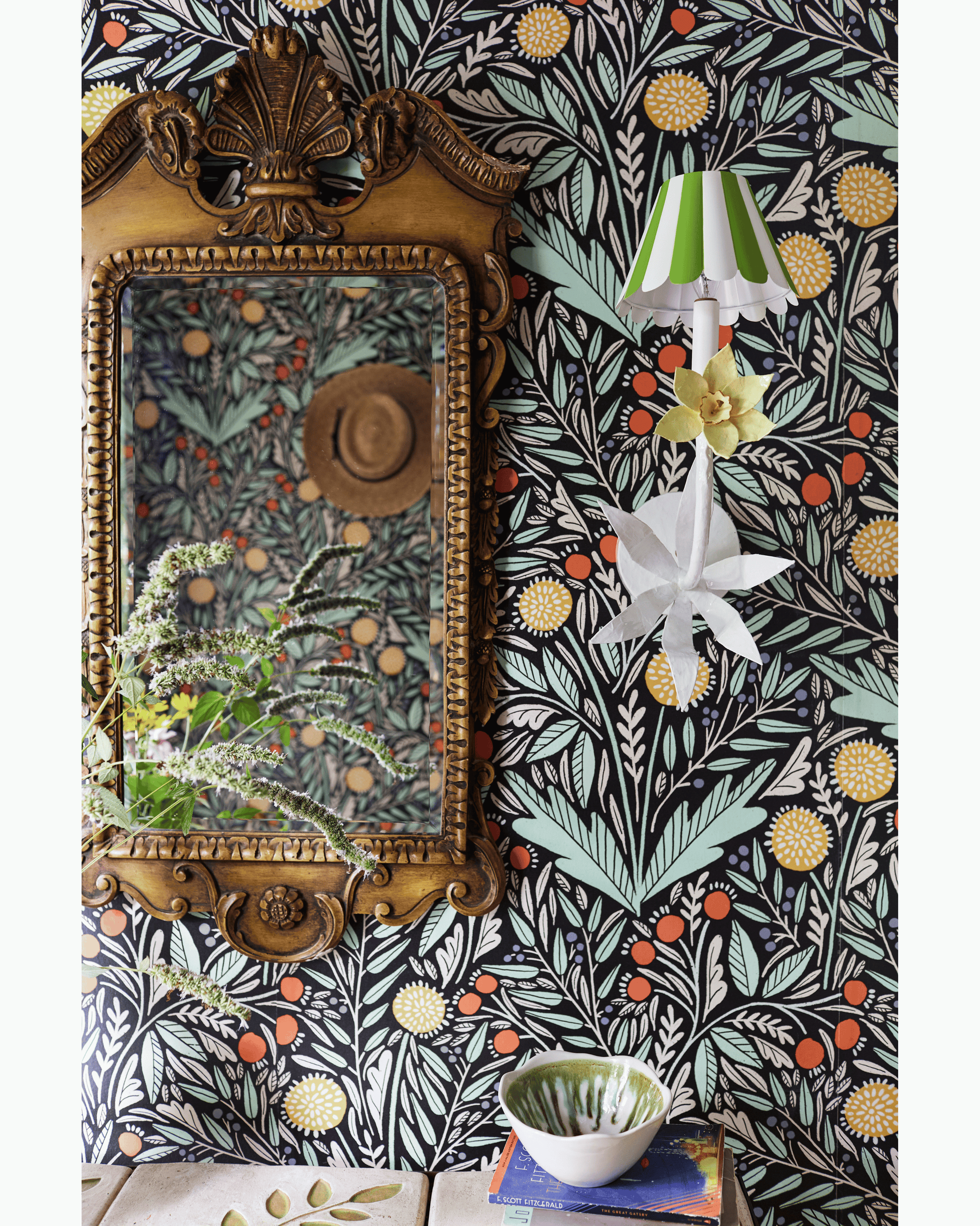 Daffodil Sconce